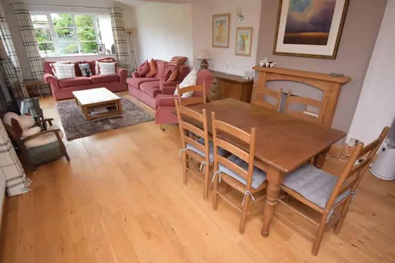 3 Bedroom Detached House for Sale Allesley West Midlands CV5