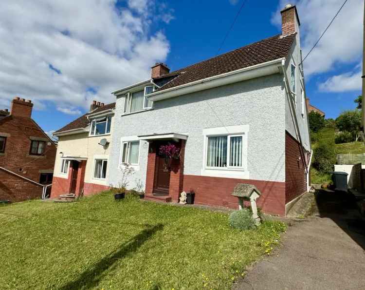 3 bedroom semi-detached house for sale