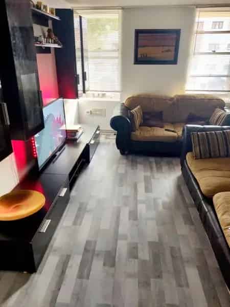 Flat For Rent , London, England