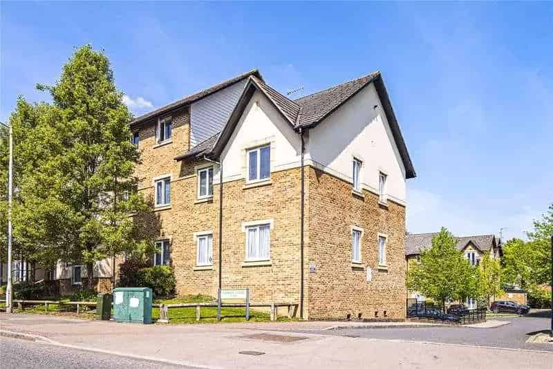 2 Bed Flat for Sale near Berkhamsted High Street