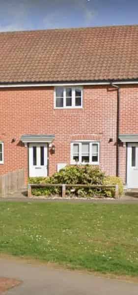 2 Bedroom House Red Lodge - Garden Shed Parking