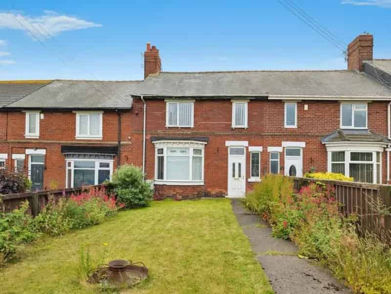 3 bed house for sale