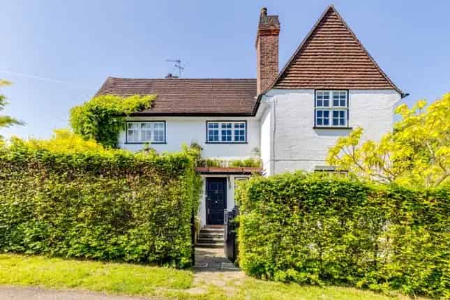Detached House for Sale Northway London NW11