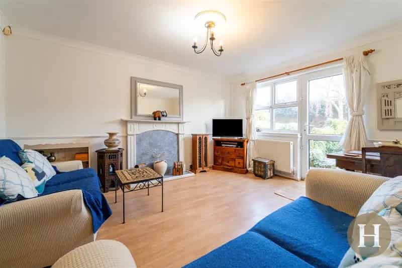 2 Bedroom House to Rent Hadleigh