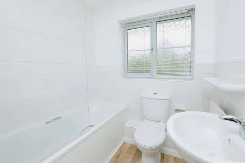 Three Bedroom Semi-Detached House Near UEA and Hospital