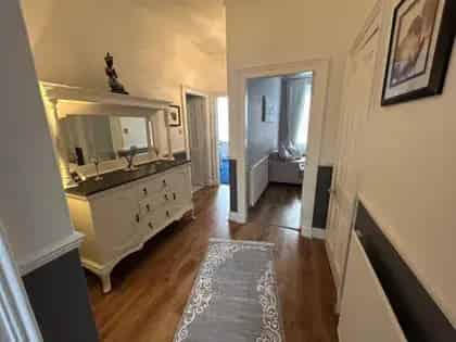 2-Bedroom 97m² Furnished Flat in Aberdeen