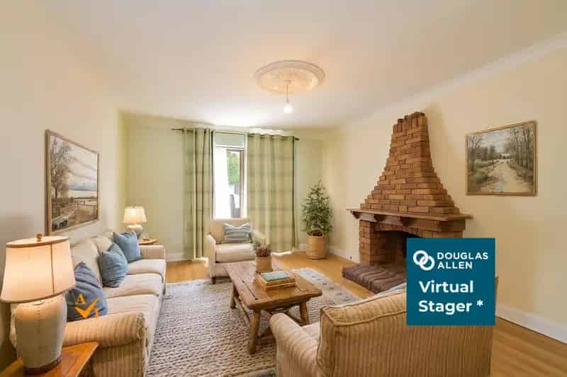 3 Bedroom Terraced House for Sale Near Amenities and Schools