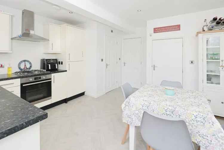Beautifully Presented End Terraced House Coleshill Birmingham