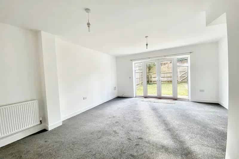 3 bedroom House
 To Rent