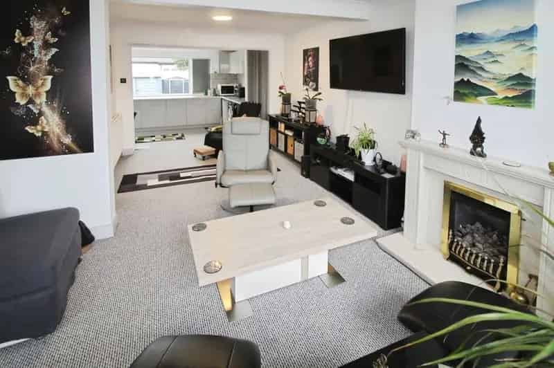 3 bedroom Semi Detached House for sale, Birmingham, West Midlands, B26