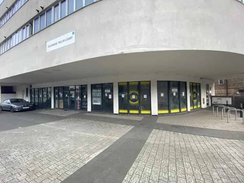 Ground Floor Unit 4835 sq ft Purley Town Centre Prominent Frontage Forecourt Parking