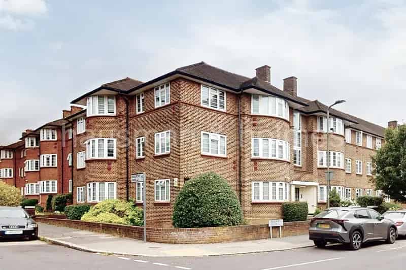 3 Bedroom Flat House to Rent