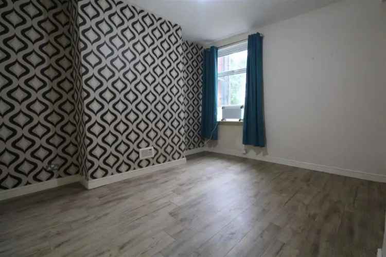 3 Bedroom Terraced House Near Motorway