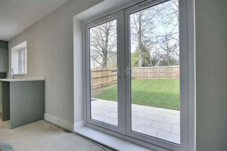 3 Bed House for Sale in Gated Mews
