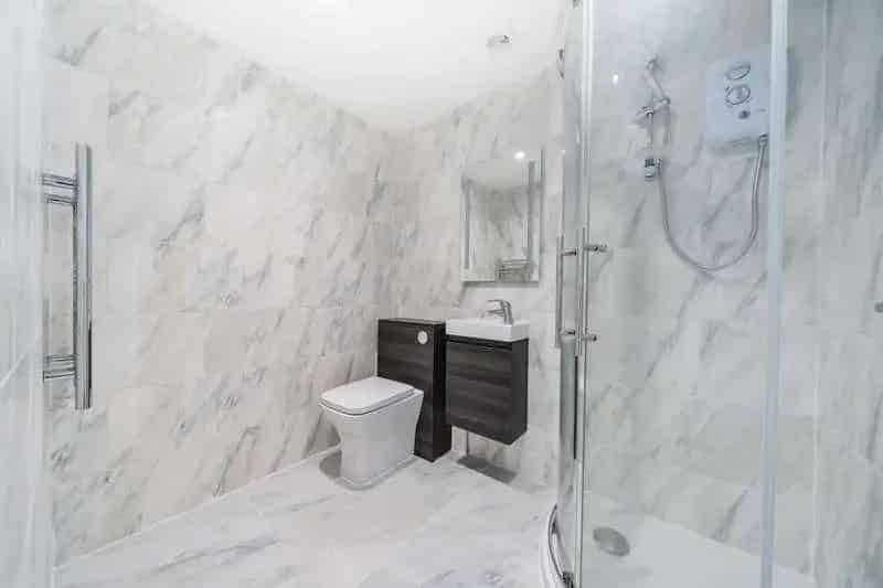 2 Bed Flat for Sale - Modern Apartment with EV Charger
