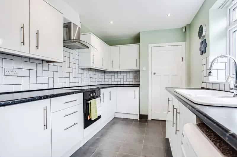 4 Bedroom Semi Detached House for Sale Leeds LS15