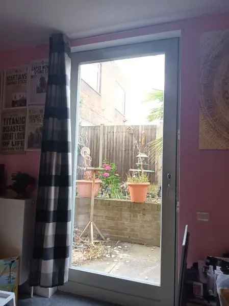 Disability Ground Floor Flat with Garden and Wet Room