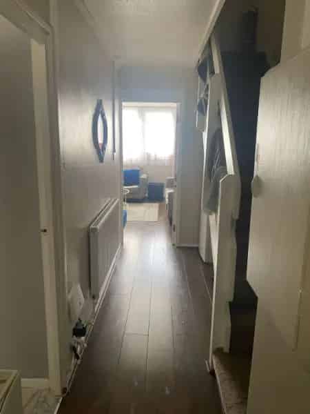 Large Maisonette 2 Beds 2 Toilets Parking Bow E3