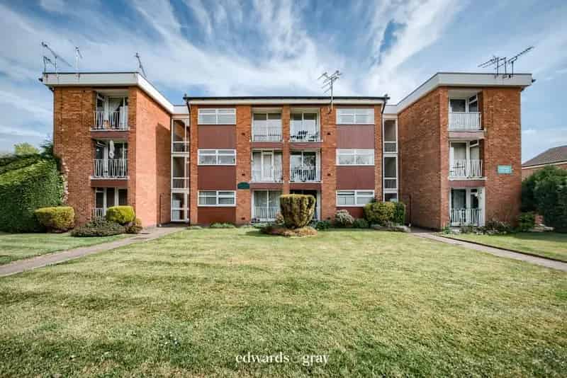 2 Bedroom Flat for Sale
