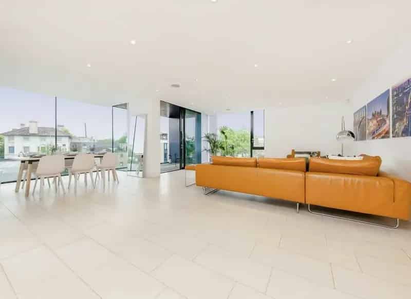 Three Bedroom Penthouse Apartment Primrose Hill