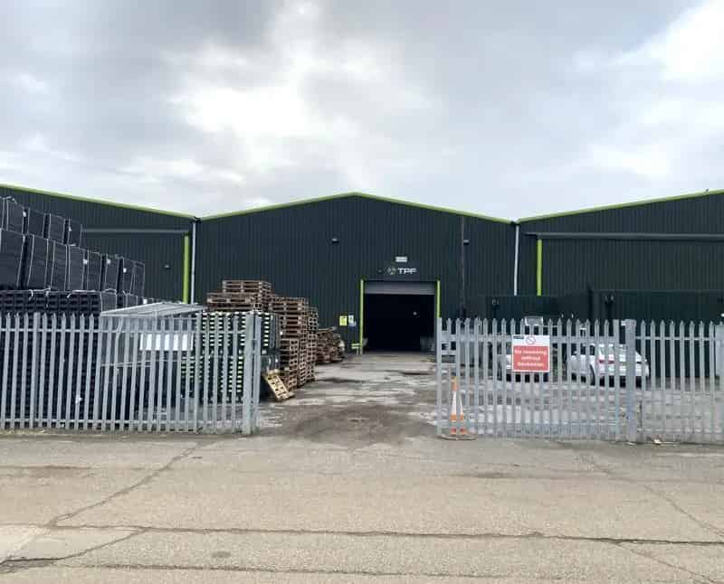 Industrial Unit 19612 sq ft 8m Eaves Secure Yard Detached Office