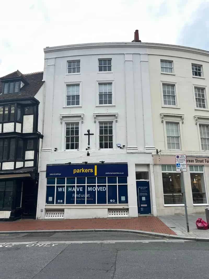 Self Contained Offices Reading Town Centre Near Station