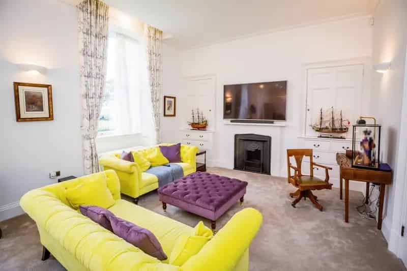 2 Bed Ground Floor Apartment in Grade II Listed Building