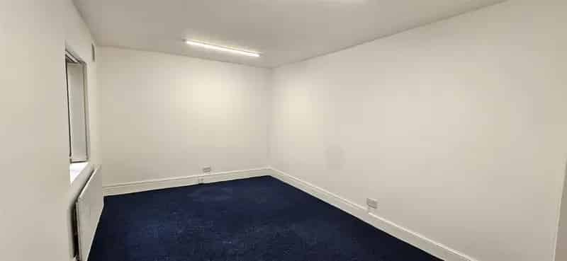 0 Bedroom Commercial Property House to Rent in London