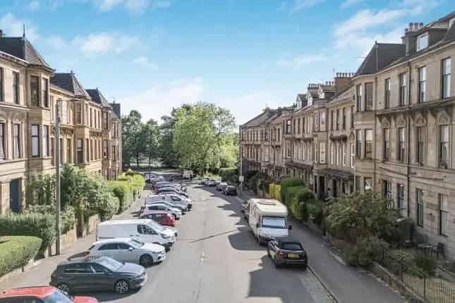 One Bedroom Flat for Sale in Broomhill Avenue Glasgow