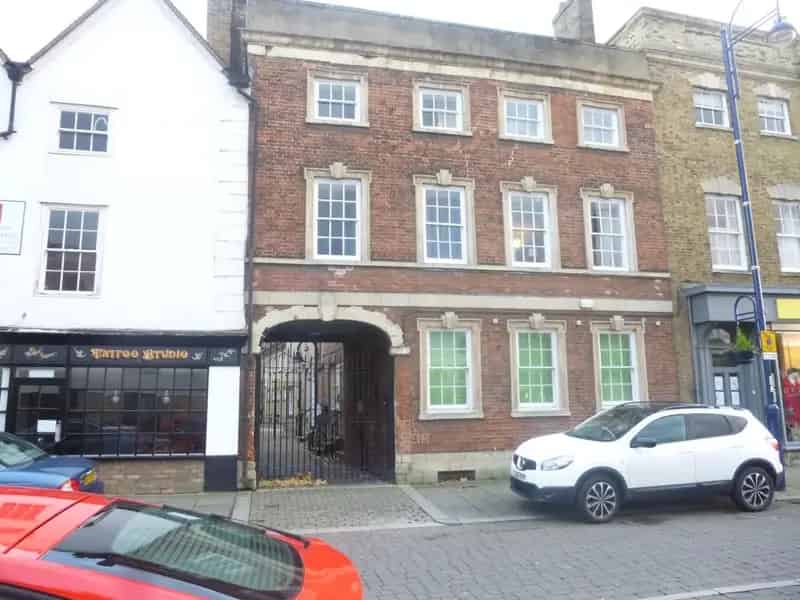 Ground Floor Shop Office Premises 463 sq ft