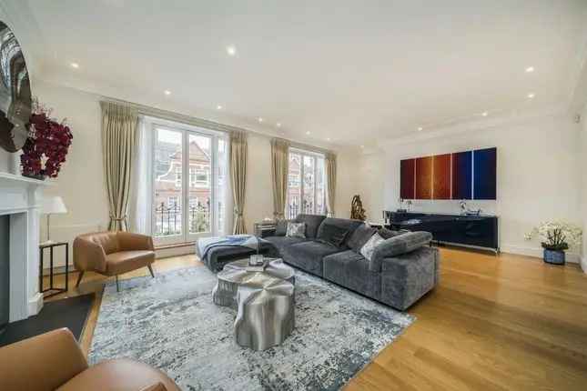 3-Bedroom Duplex Apartment Mayfair W1K Balcony Roof Terrace