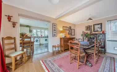 Extended Detached Family Home in Honiton
