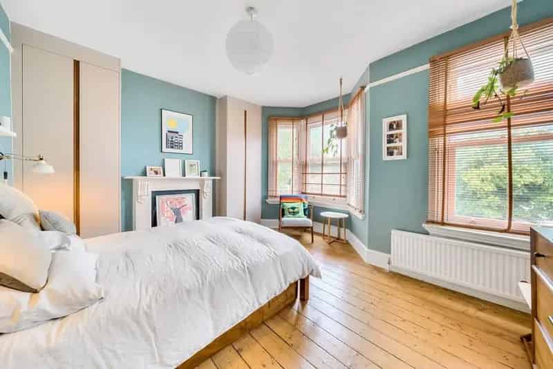 Three Bedroom Victorian House Near Peckham Rye Station