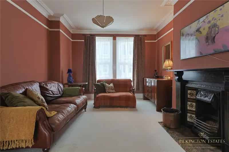 5 Bedroom House to Rent