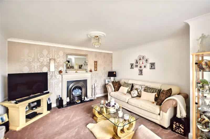 House For Sale , 41, Wakefield Road, Leeds, England