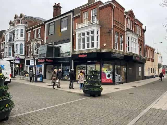 Retail Unit Lowestoft Near Major Retailers A146 A12 Access