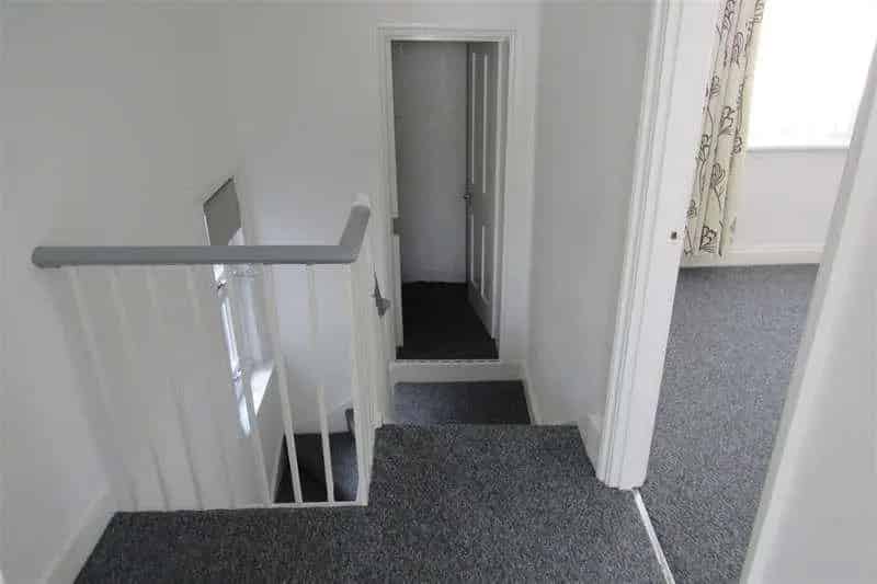 2 Bed House with Ground Floor Coffee Shop - Investment Opportunity