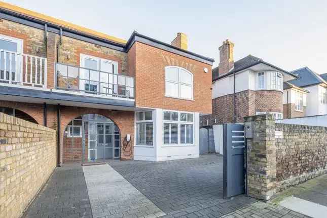 Four Bedroom Semi-Detached House Daylesford Avenue London SW15