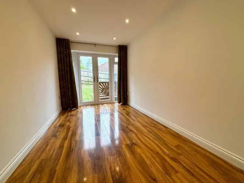 3 Bedroom Detached House Available Now