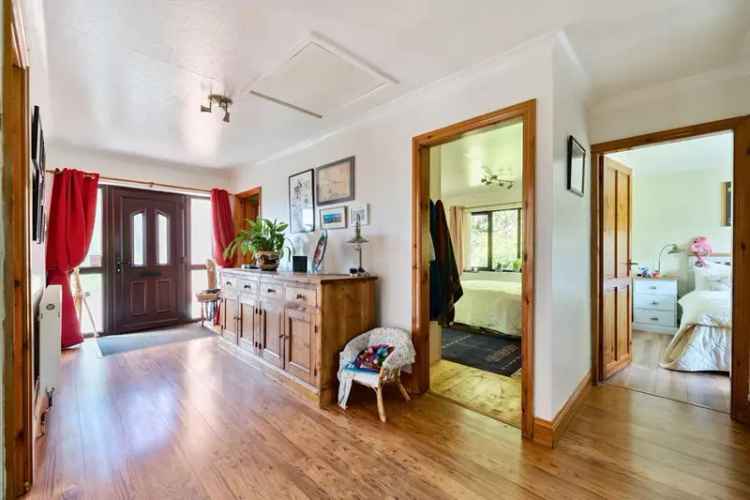 3 Bedroom Bungalow For Sale Extensive Garden Family Home