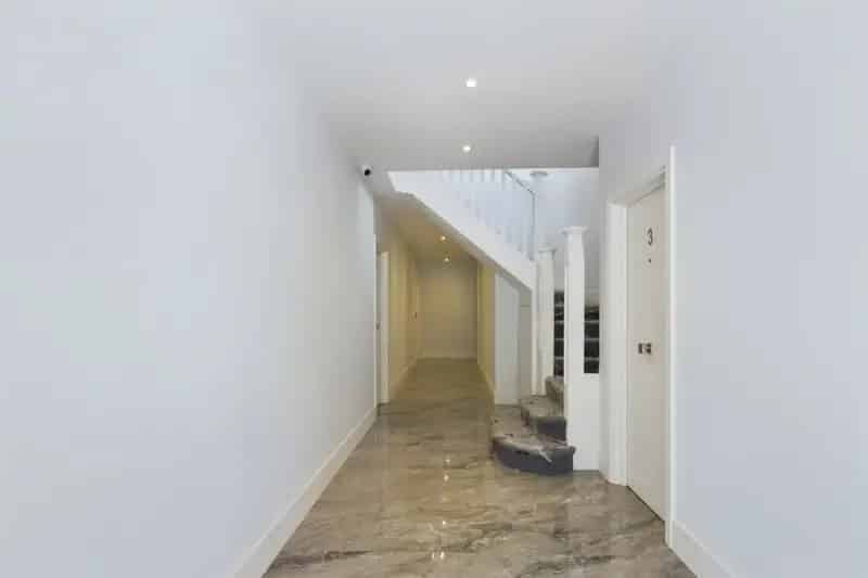 One Bedroom Flat Brondesbury Park Modern Kitchen Terrace Garden Chain Free