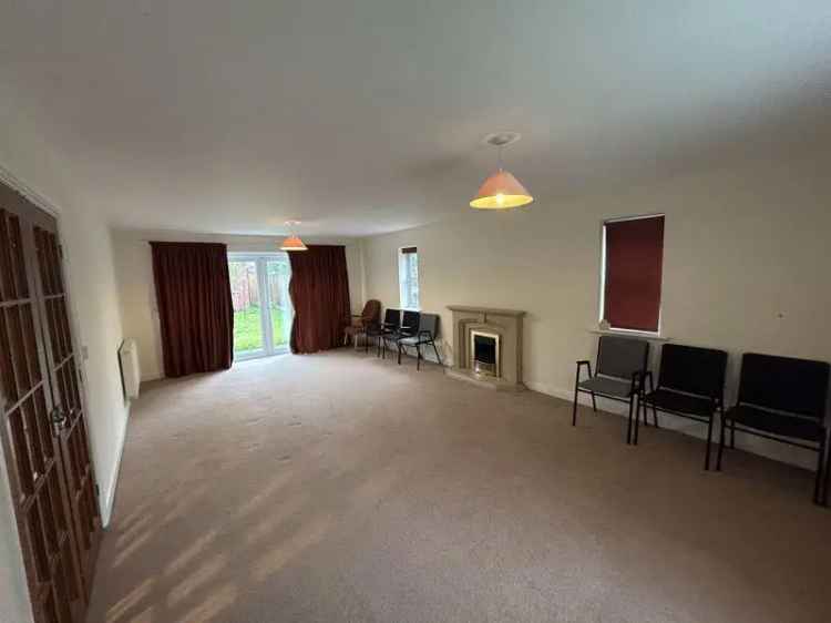 4 bedroom detached house to rent