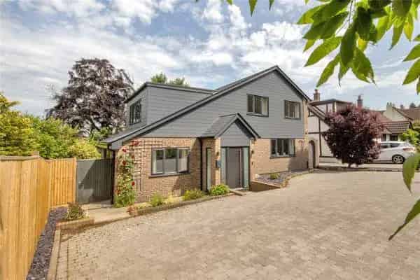 Four Bedroom Family Home St Johns Crowborough