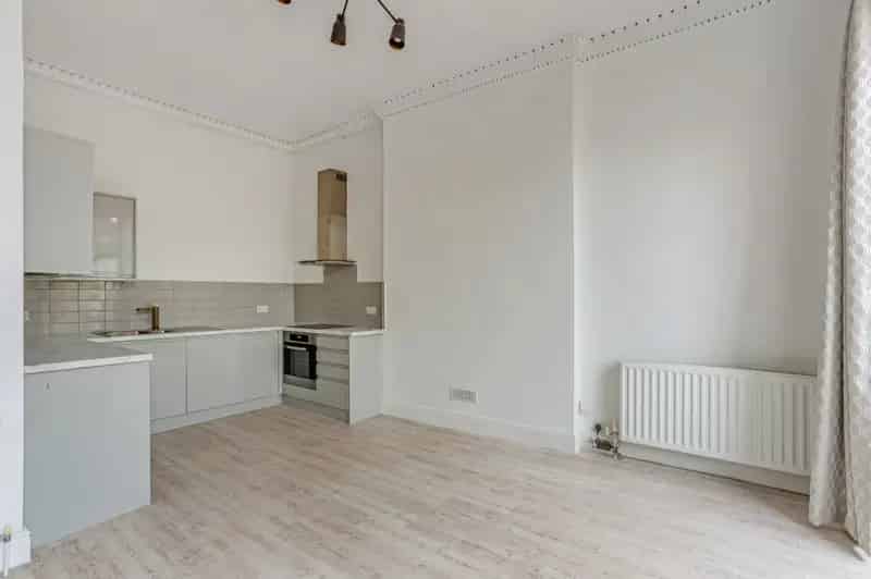 1 Bedroom Flat for Sale in Clifton Village Bristol