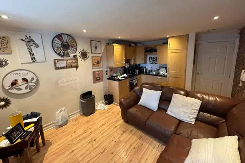 2 Bed Ground Floor Apartment Wavertree Spacious Secured Living