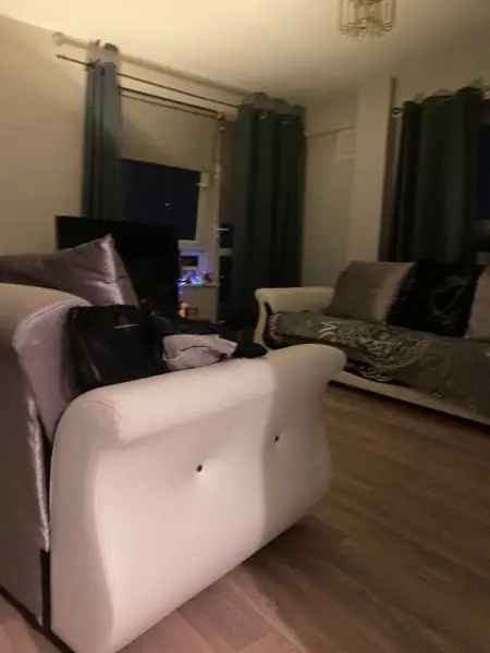 Flat For Rent in Wolverhampton, England