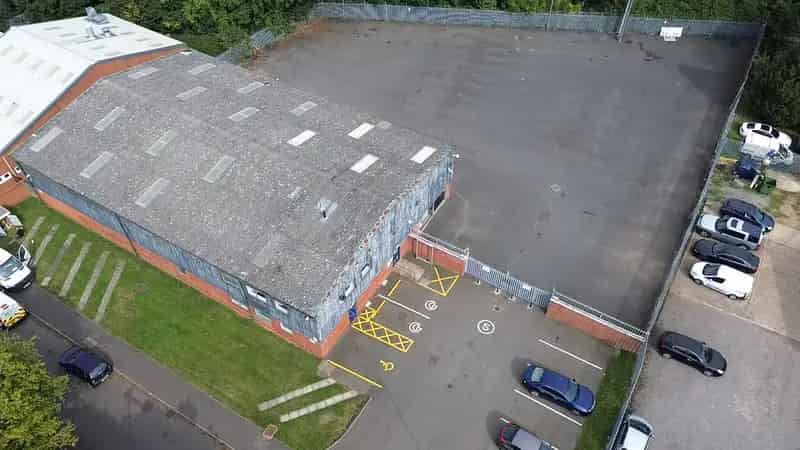 Industrial Unit with Large Yard - Daventry