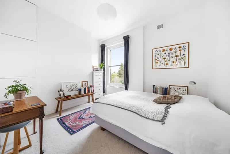 Two Double Bedroom Flat with Private Roof Terrace Near Crouch End