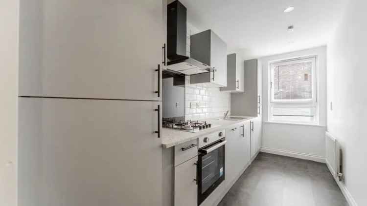 Two Bedroom Finnieston Apartment Near West End Amenities
