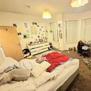 6 Bedroom Victorian House Manchester - Students & Young Professionals